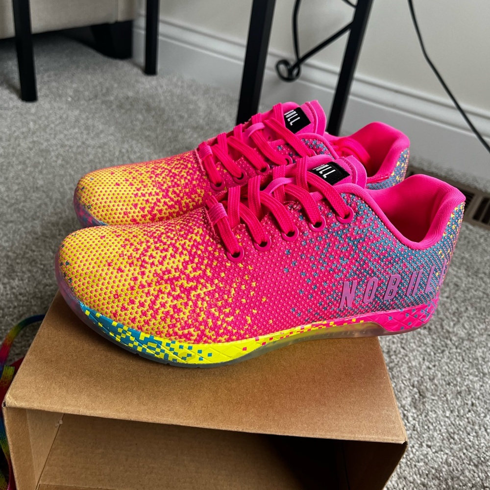 NEON PINK GLITCH TRAINER (WOMEN'S)